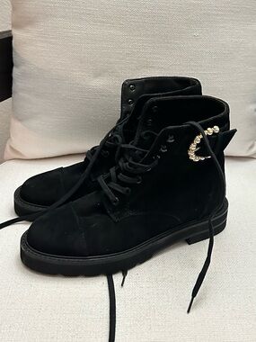 Stuart Weitzman Women's Black Piper Lug Sole Boot